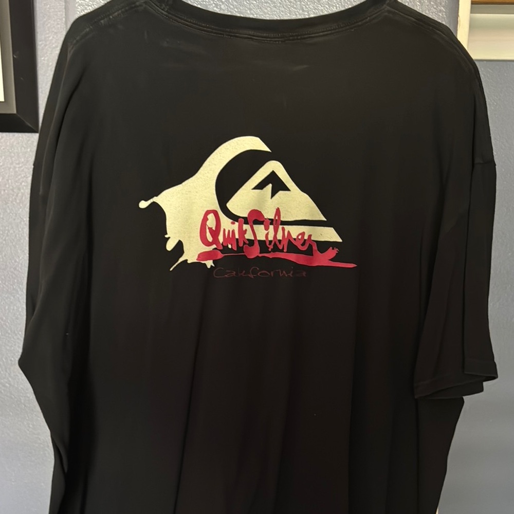 Quiksilver Black Tee with White and Red Logo - Picture 4 of 4